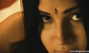 বড়ো বাঁড়া বড়ো বাংলা চুদা চুদি নতুন বাঁড়া রুক্ষ ডগী-স্টাইল