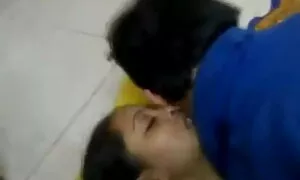মাই এর স্বর্ণকেশী সুন্দরী বালিকা বাঁড়ার রস খাবার বাংলা চুদা চুদি দেখতে চাই